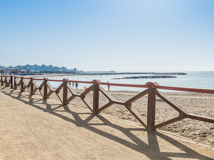 Puerto Banús seafront promenade