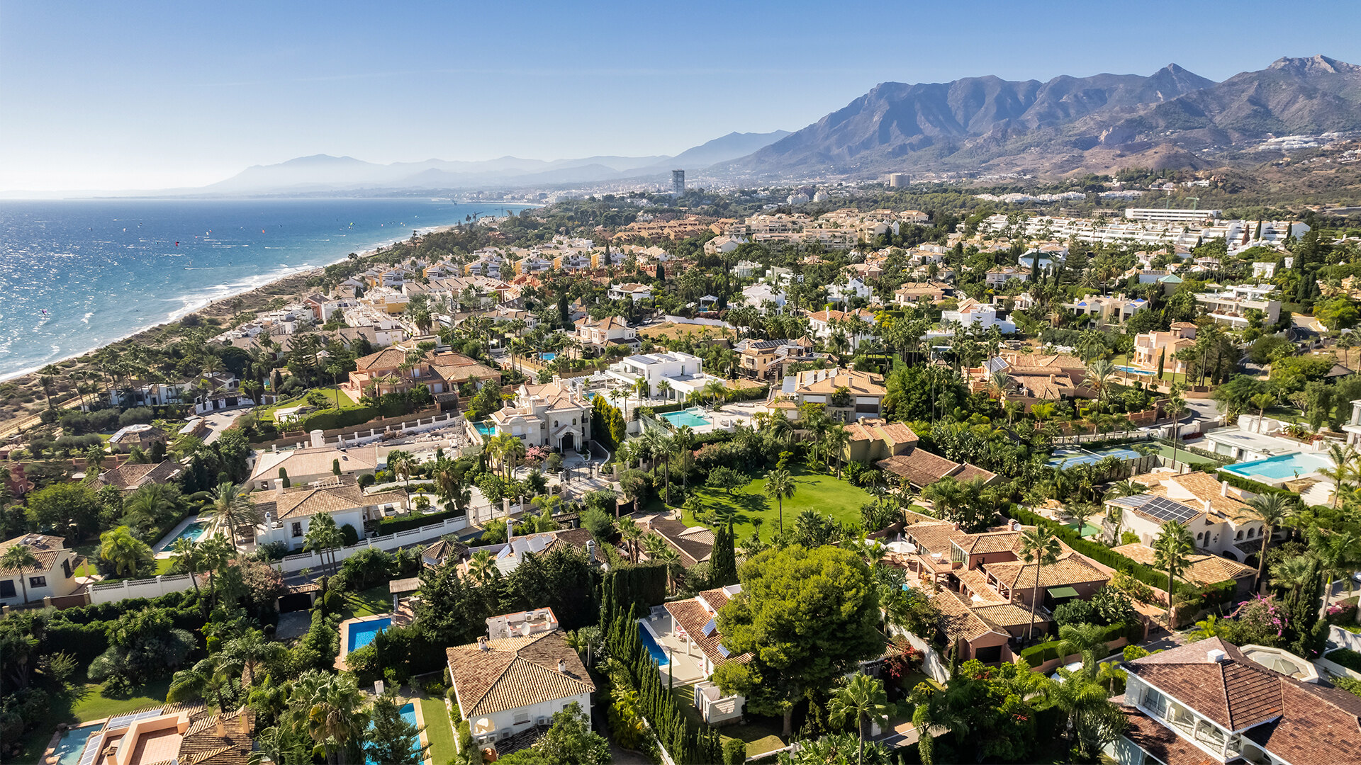 Guía de la zona de Marbella Este. Vista aérea desde Marbella Este.