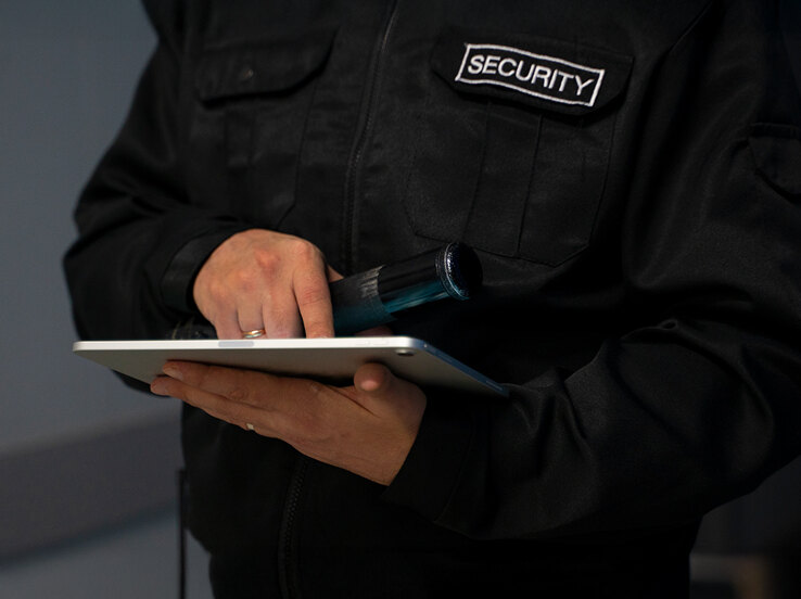 24/7 security in Marbella Golden Mile.