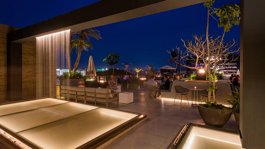 Air rooftop de BREATHE es uno de los locales más elegantes de Marbella