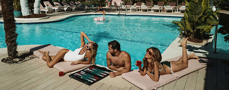 puente romano pool clubs