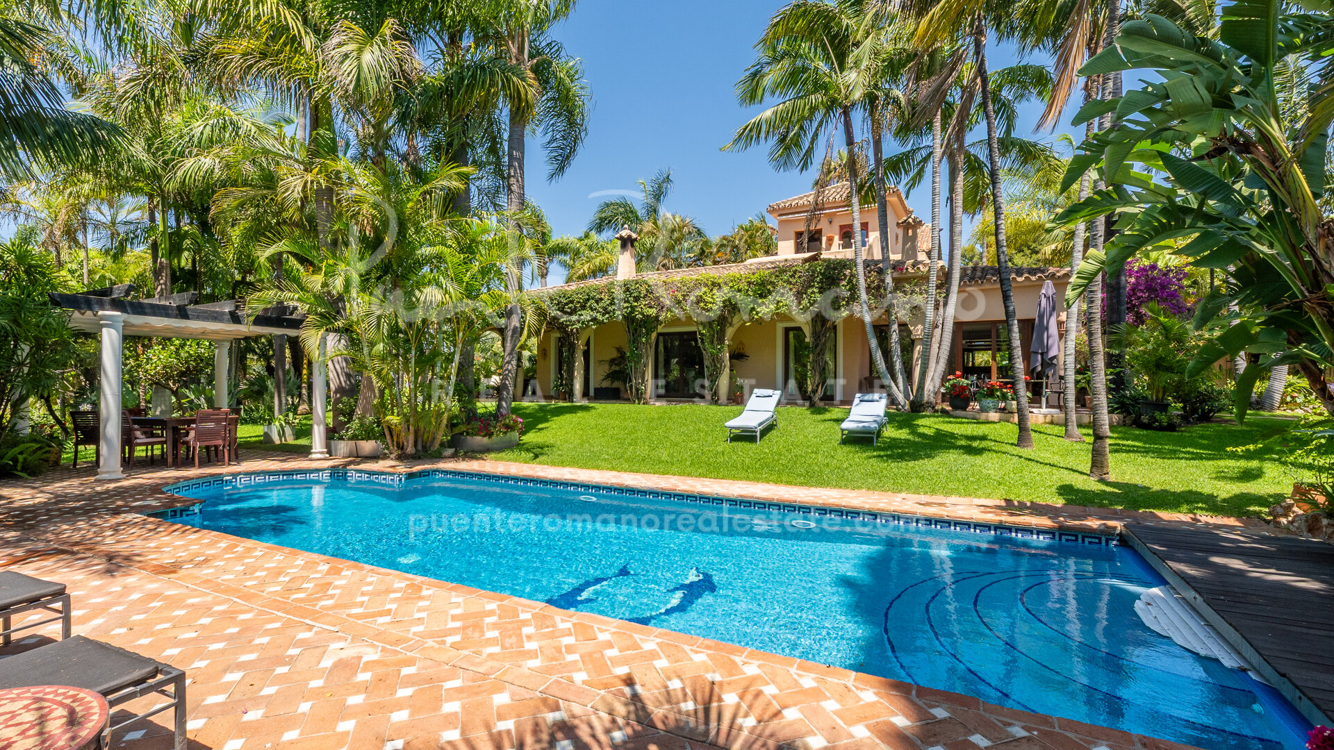Finca mediterránea en un oasis tropical privado de más de 8.000 m² cerca de Puerto Banús