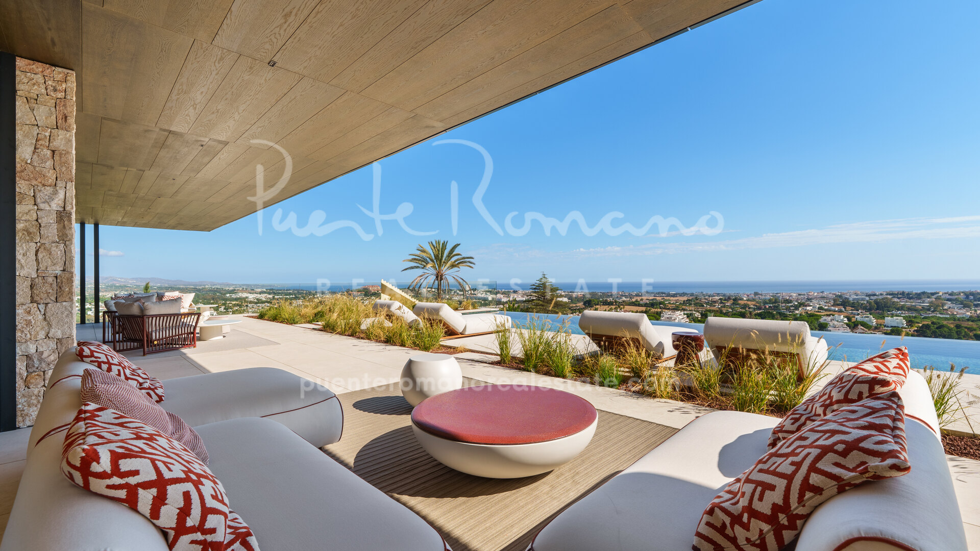 Extraordinaria villa moderna con spa, piscina climatizada, jacuzzi, gimnasio y sala de cine