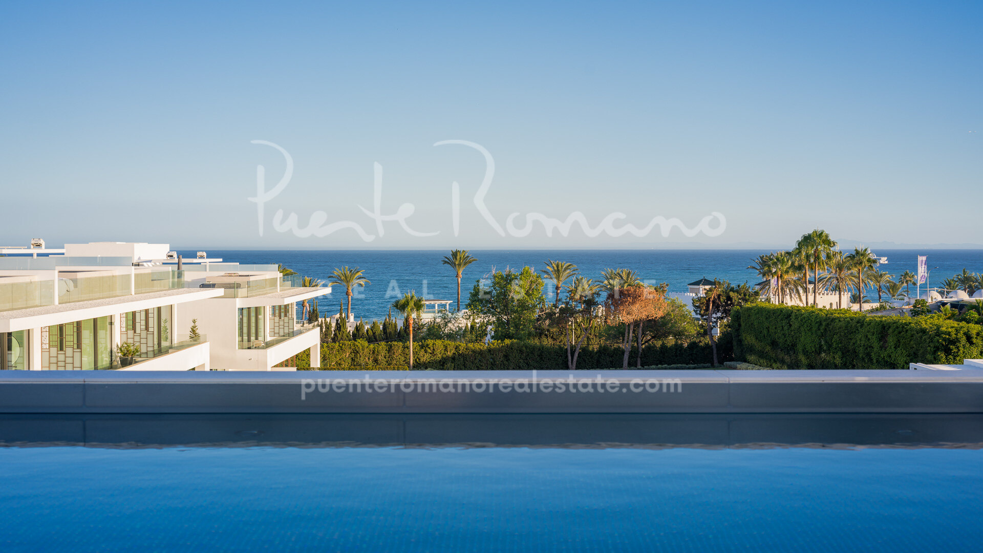 Exclusive high-end villa with stunning views set on the world-famous Golden Mile