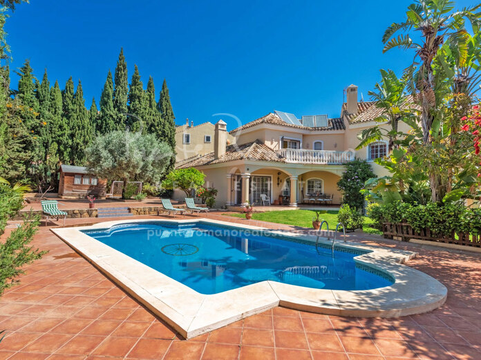 Preciosa villa en la zona de Xarblanca cerca de todos los servicios y del centro de Marbella