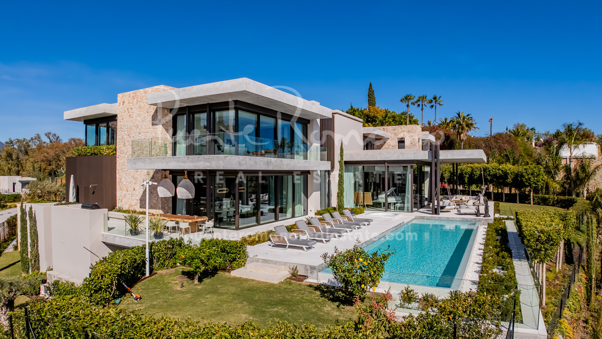 New spectacular villa with panoramic sea views in Benahavís
