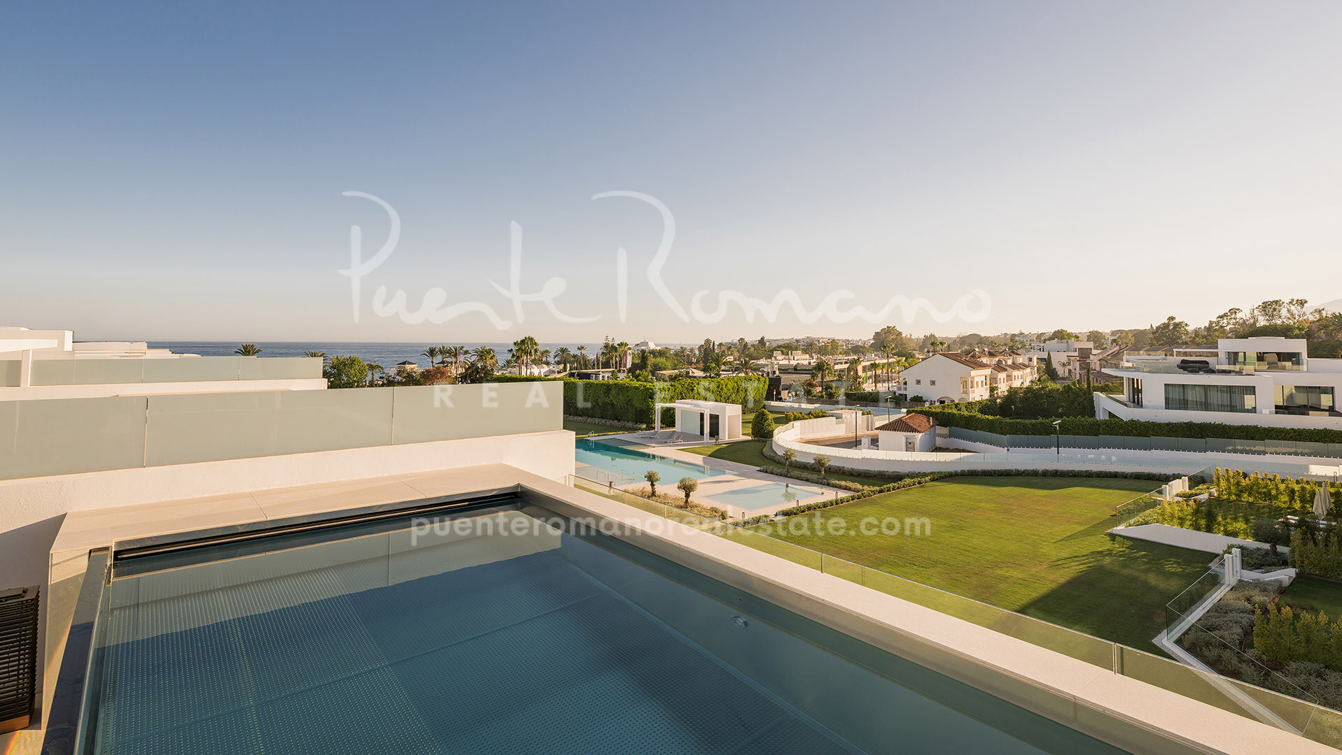 Impressive modern residence on Marbella Golden Mile in a gated community