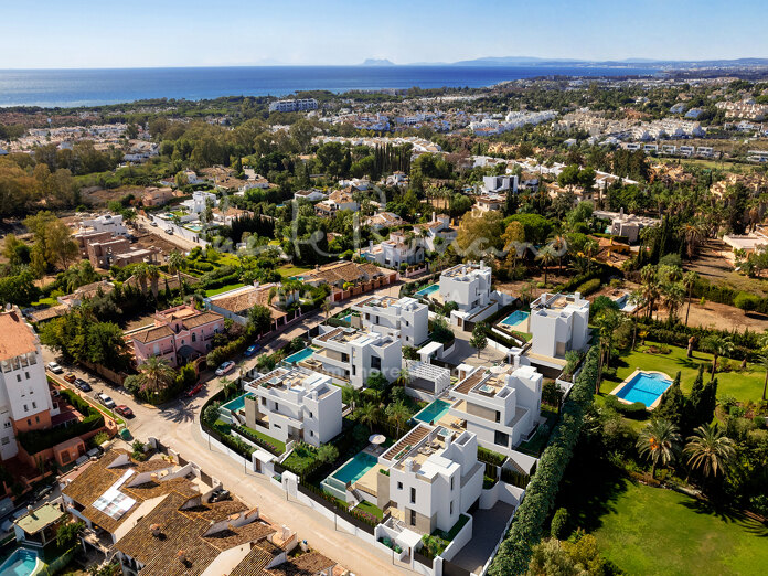 Villa moderna de nueva construcción en Atalaya Golf en Estepona