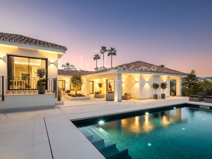 Luxury and modern villa in the heart of the Golf Valley in Las Brisas