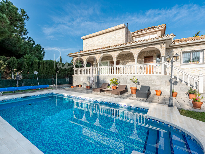 Fabulosa villa en Carib Playa en Marbella Este