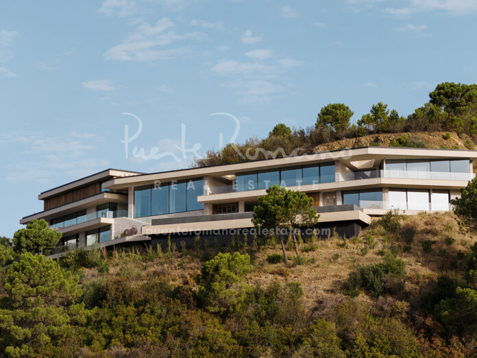 Impresionante villa con vistas panorámicas abiertas al mar y las montañas