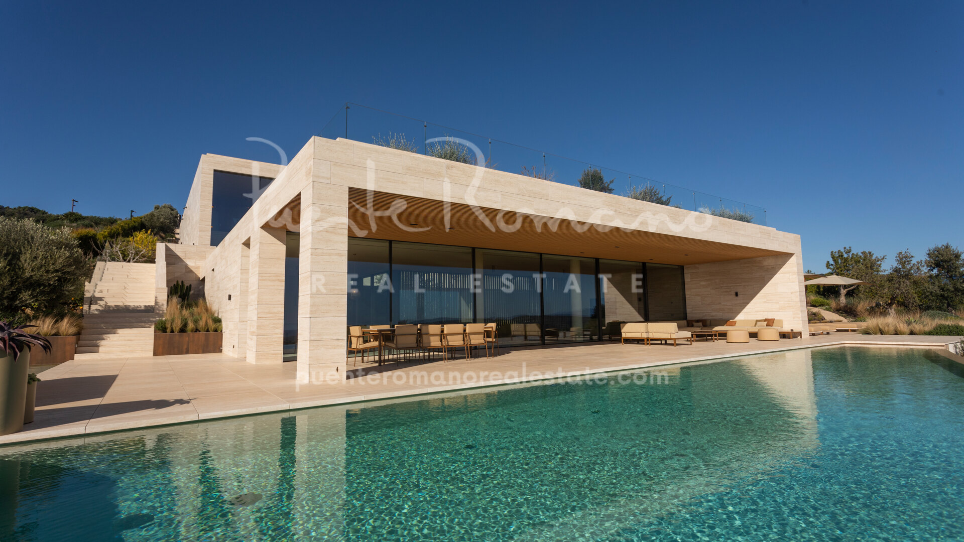 Magnífica villa en La Reserva de Sotogrande con vistas panorámicas