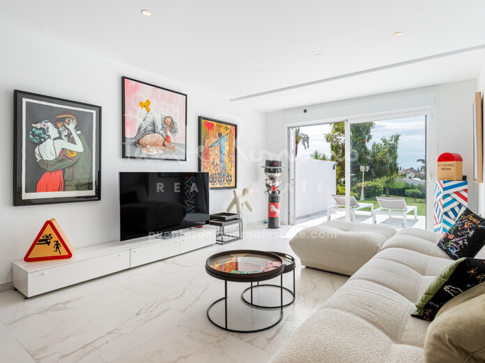 Stunning 2-bedroom ground floor apartment in La Rinconada