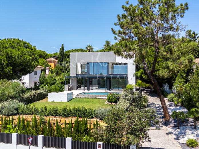 Villa Althea – Elegante villa moderna a estrenar en Hacienda Las Chapas