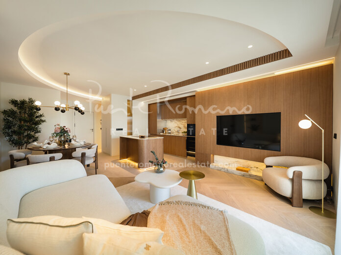 Elegante apartamento con vistas al mar en Las Terrazas de Las Lomas, Milla de Oro de Marbella
