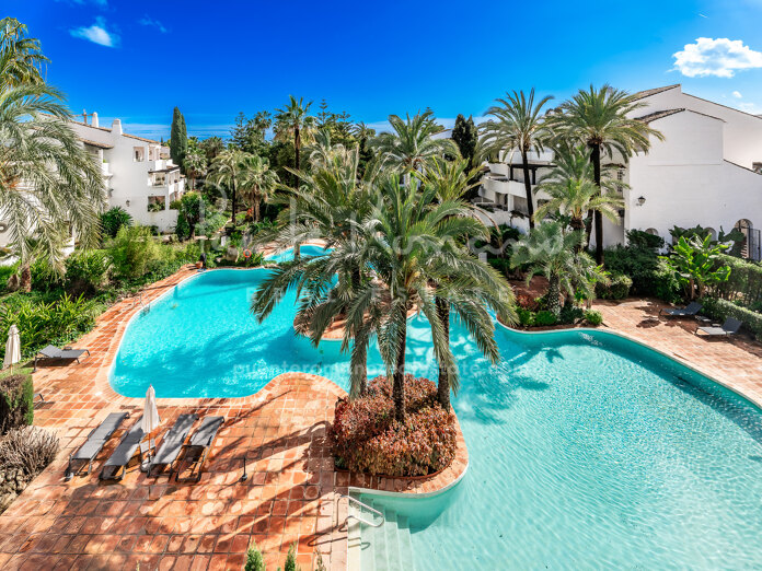 Magnificent apartment in Puente Romano II, just a short walk from the beach