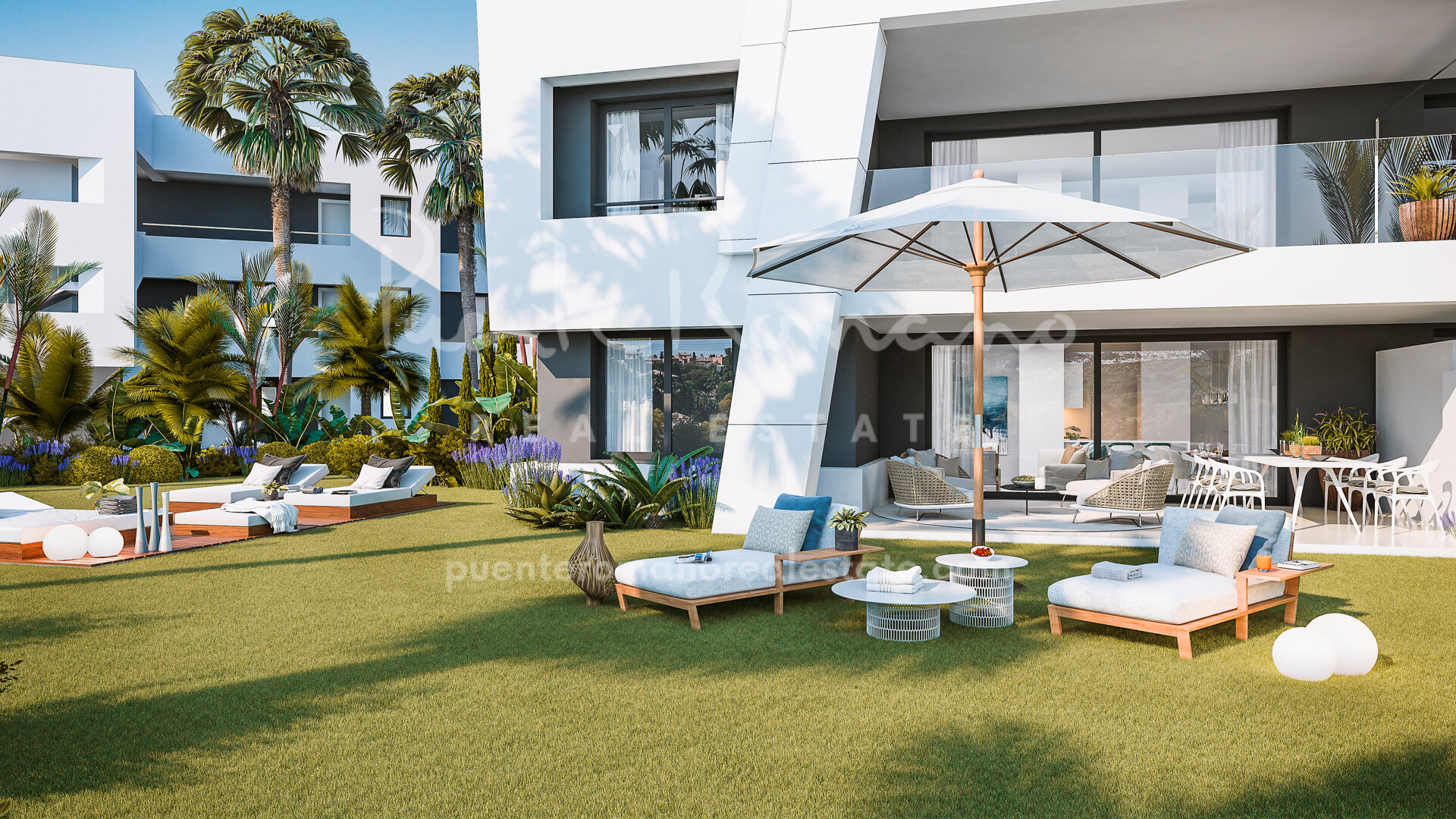 New construction of apartments close to the sea and amenities