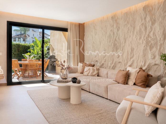 Beautiful beachside Townhouse near Puerto Banús