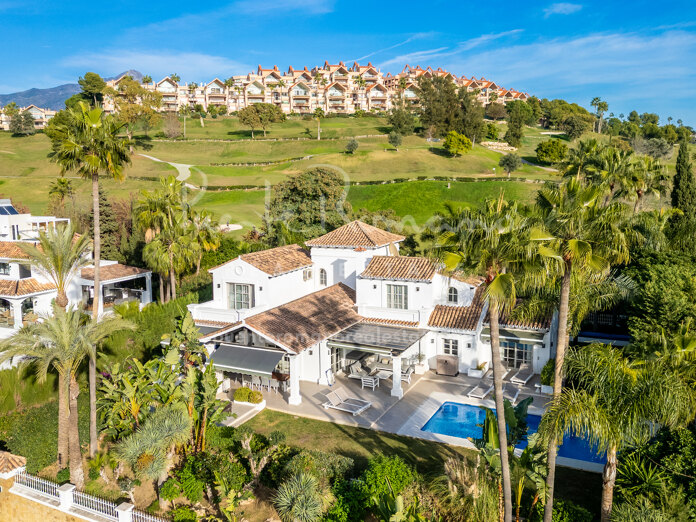 Mediterranean villa with contemporary touches on the front line of Los Naranjos Golf Course