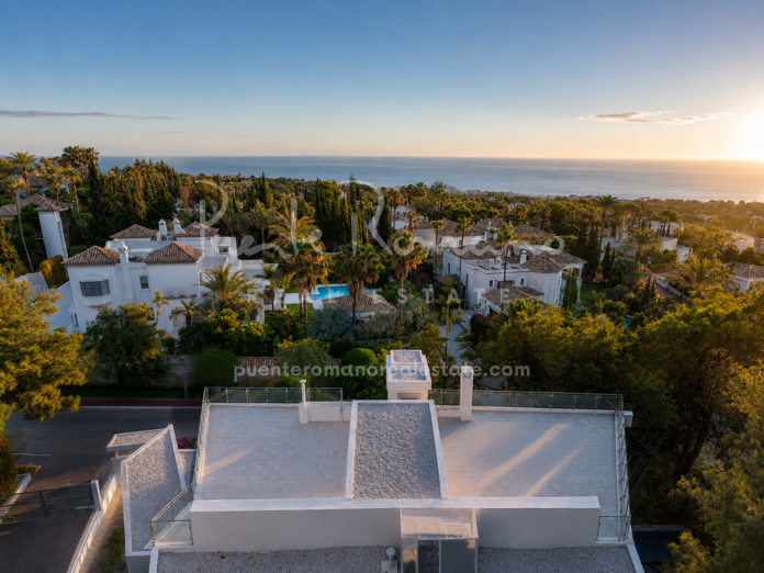 Villa Meisho | Exclusiva vivienda de esquina con vistas panorámicas en Sierra Blanca