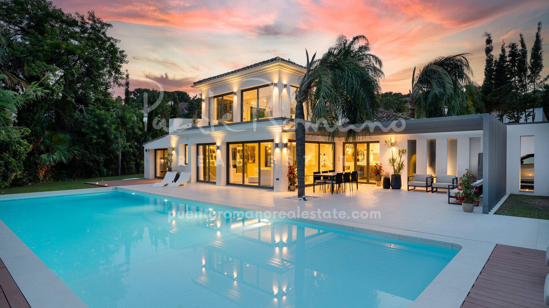 Villa de lujo contemporánea en Las Brisas, Nueva Andalucía