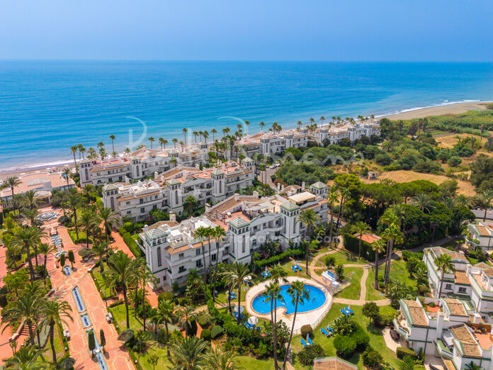 Spacious four-level townhouse in the exclusive beachfront community of Dominion Beach