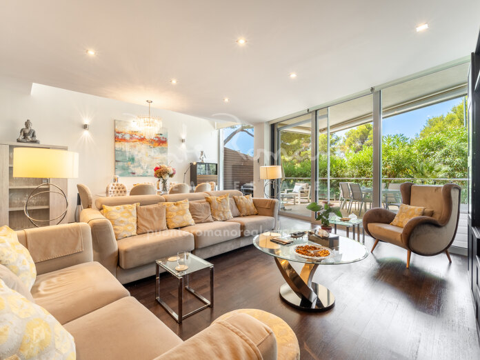 Casa adosada en esquina en Meisho Hills con excepcionales instalaciones de bienestar
