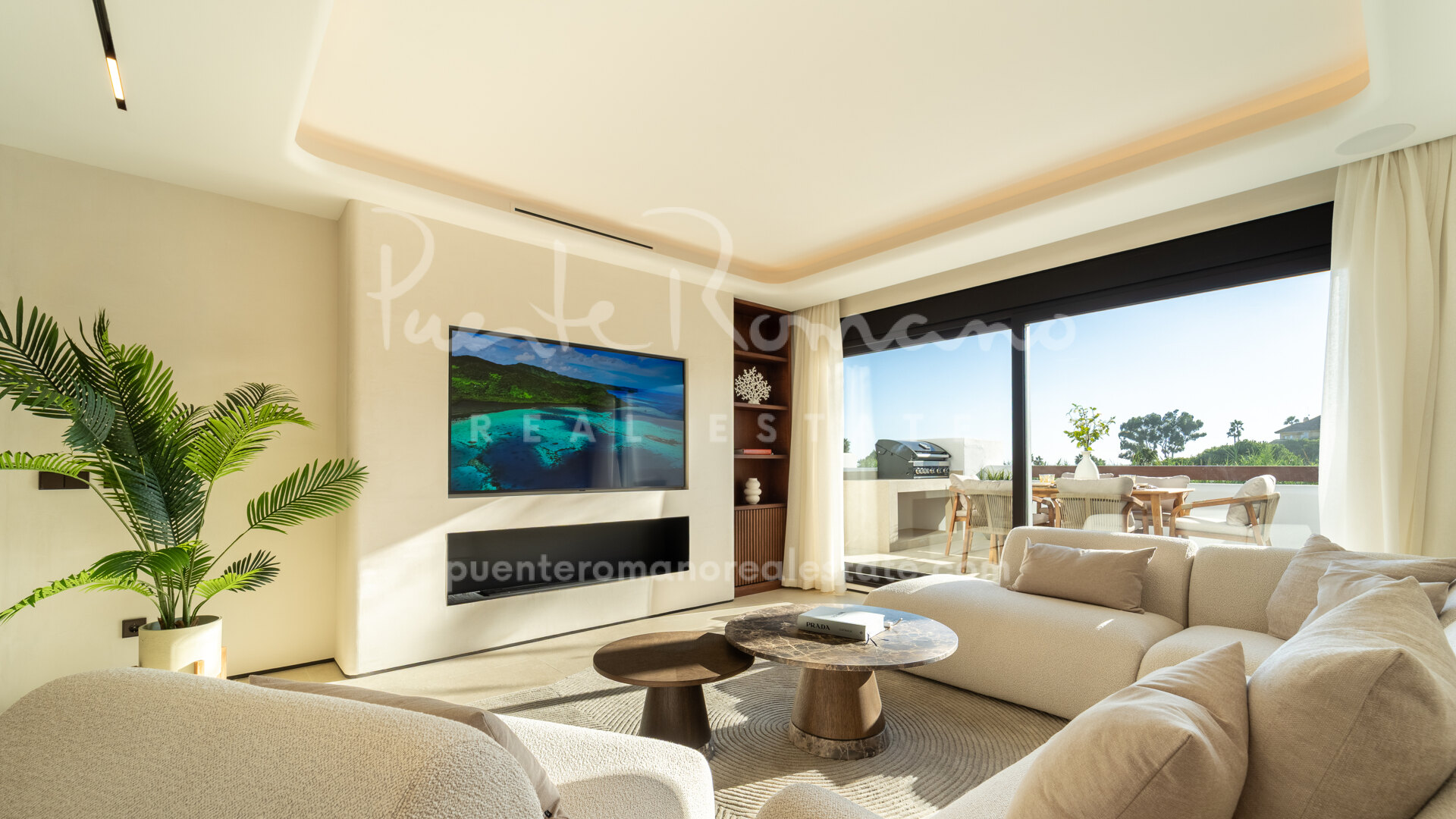 Palm Beach 20 – Stylish apartment with privacy and views of the Mediterranean