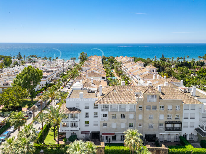Excepcional ático dúplex junto a la playa con espectaculares vistas en Las Cañas Beach