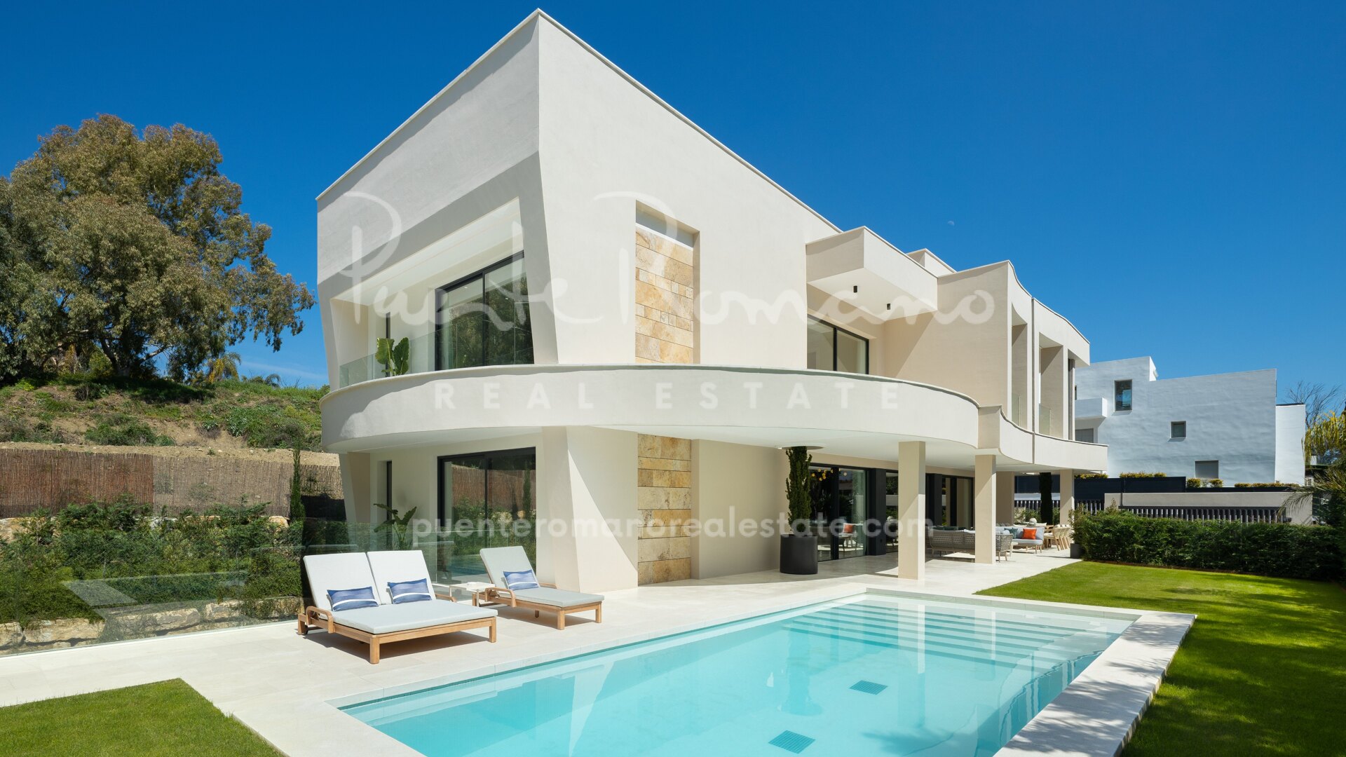Exclusive brand-new villa in Nueva Andalucía, in the heart of the Golf Valley