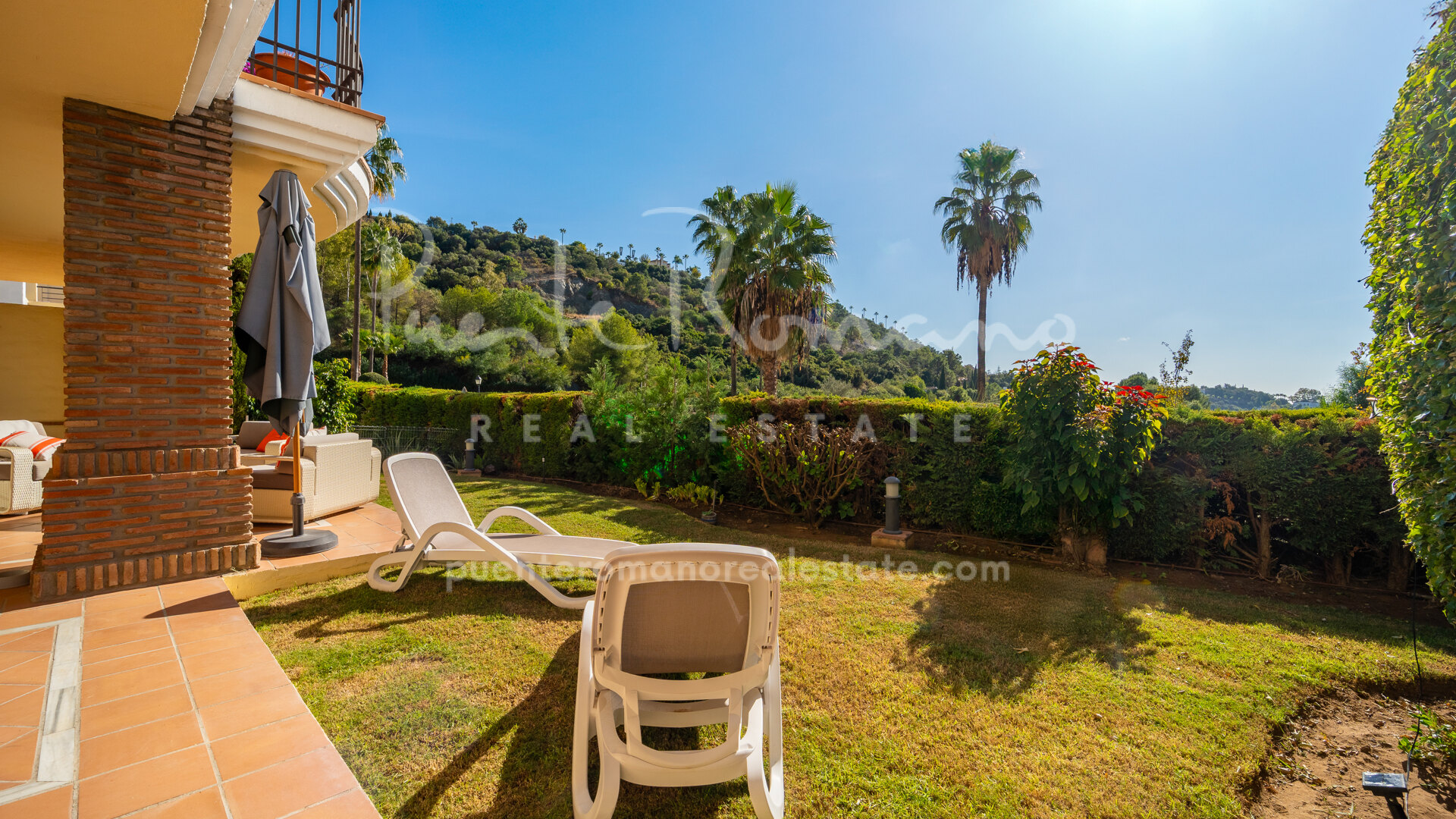 Apartamento en planta baja con jardín privado en Los Arqueros Golf