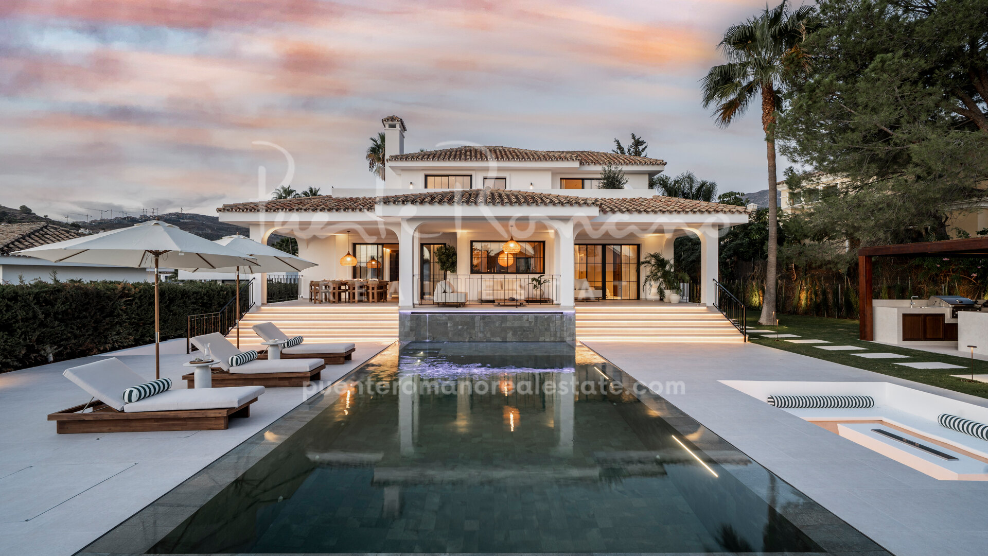 Villa with golf and sea views, wellness spa, and smart home in Nueva Andalucía