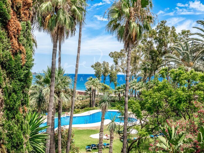 Frontline beach luxury townhouse with a private lift on the New Golden Mile