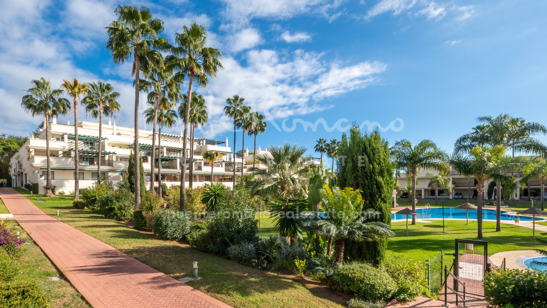 Precioso apartamento de 2 dormitorios en Nueva Andalucía