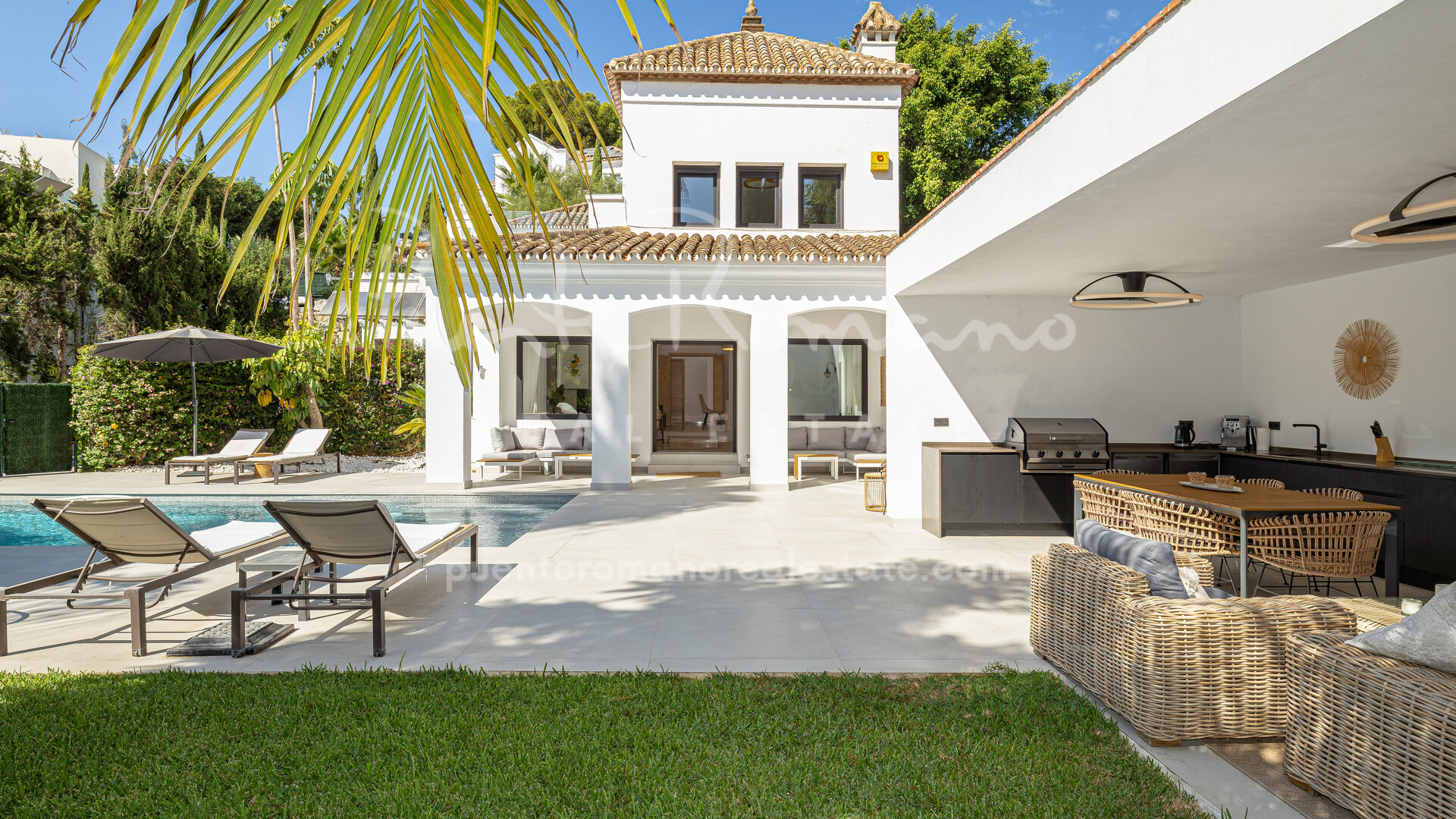 Exceptional 5-Bedroom villa in El Paraíso Alto, Benahavís with elegance and charm