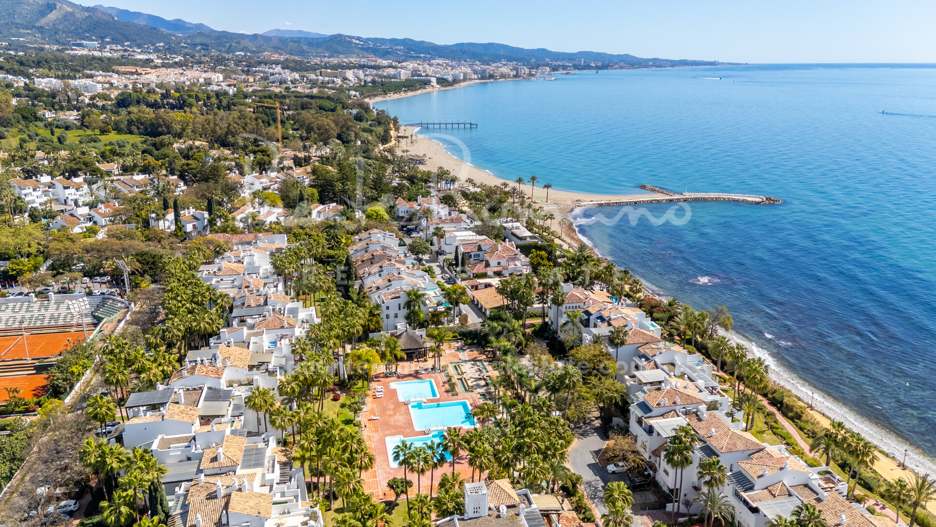 Impecable apartamento de lujo en ubicación ultra prime, en el Jardín Persa de Marina Puente Romano