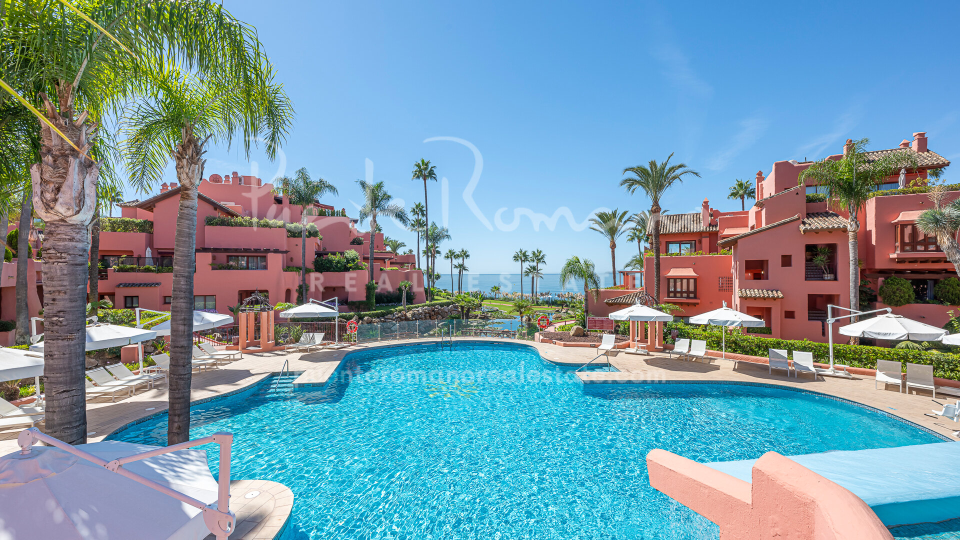 Impresionante vivienda con vistas al mar en la exclusiva comunidad de Cabo Bermejo