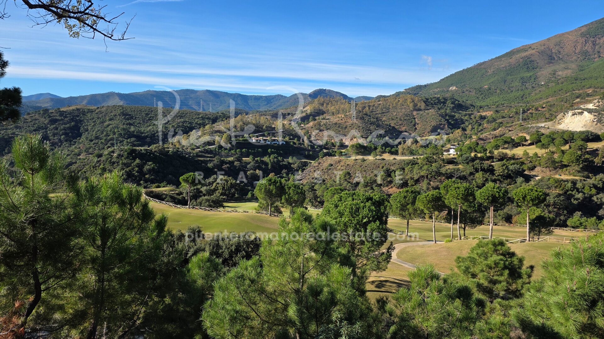 Parcela con proyecto y vistas al golf en La Zagaleta Golf and Country Club