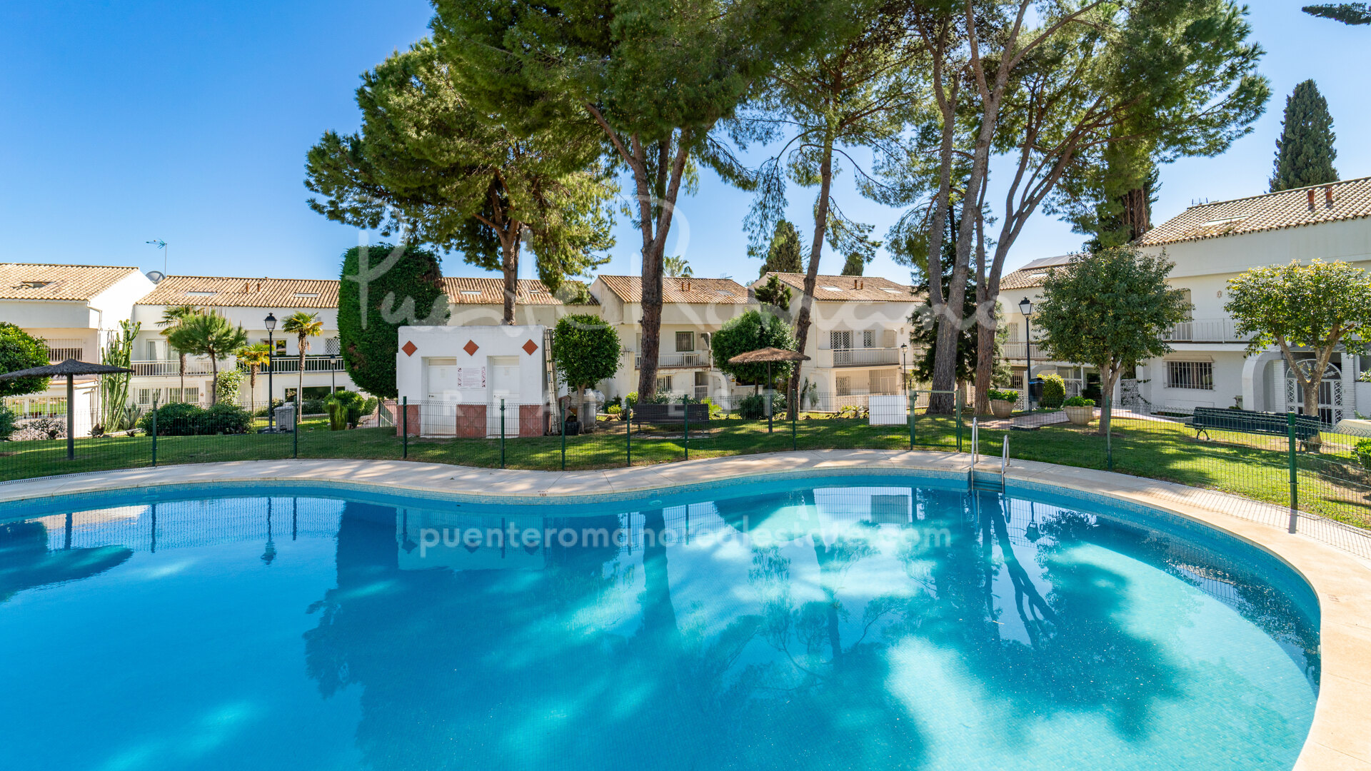 Elegant mediterranean townhouse in Nagüeles