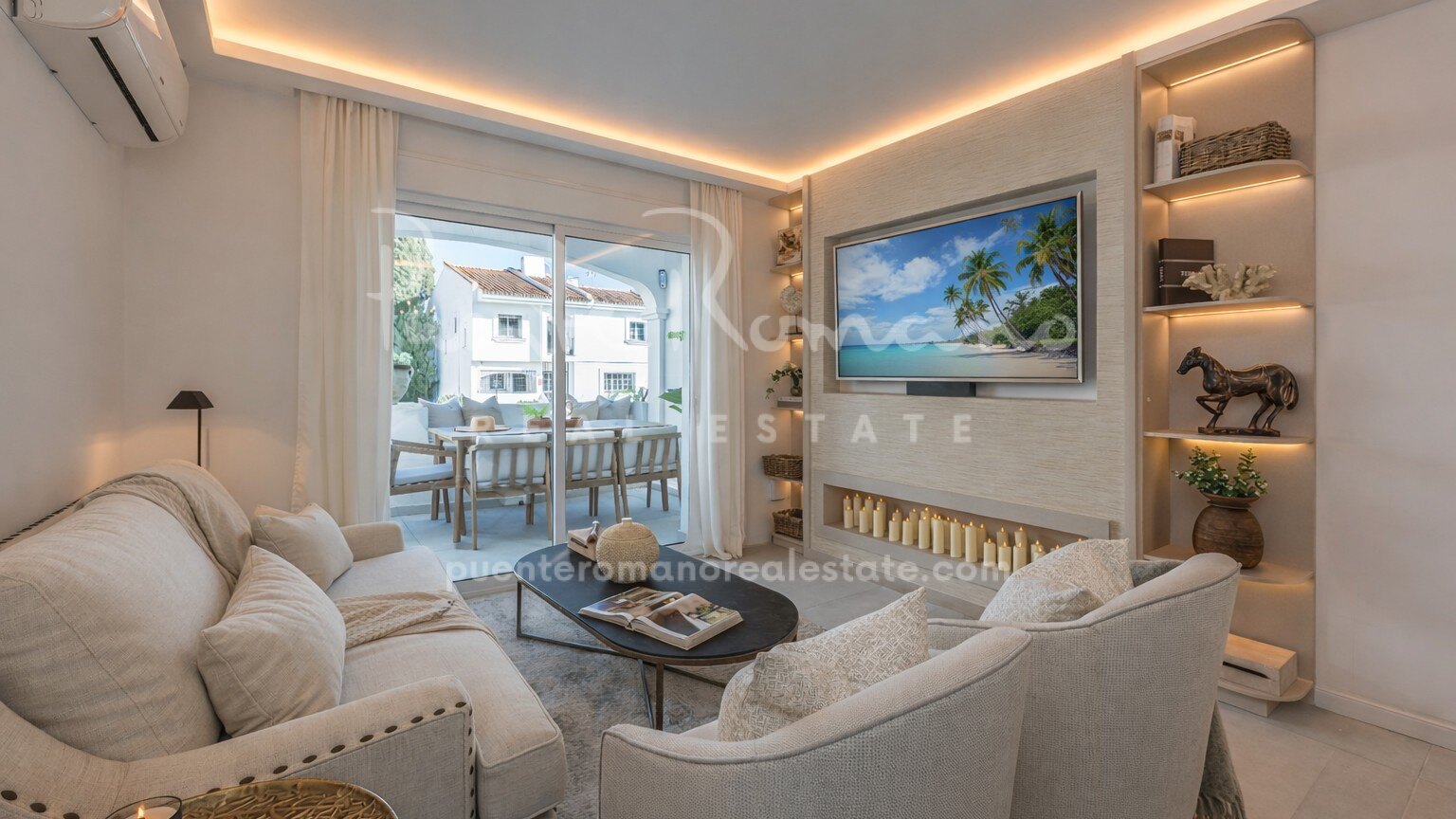 Bespoke townhouse in Aloha Golf Valley with short-term rental potential