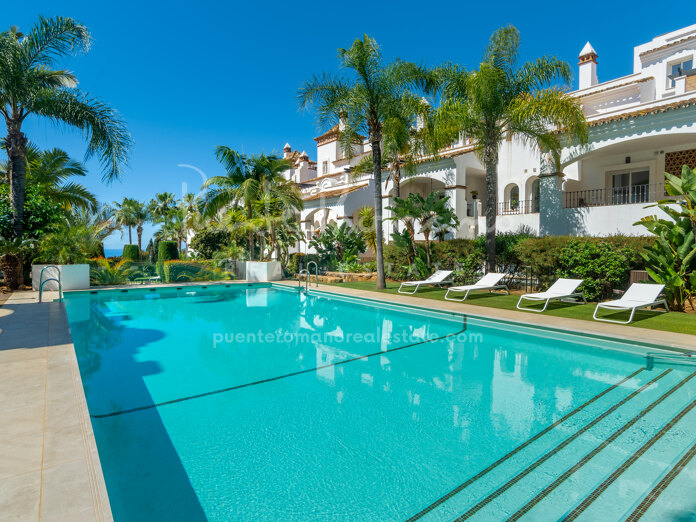 Bright and stylish ground-floor apartment in Montebello Hills, on Marbella’s upper Golden Mile