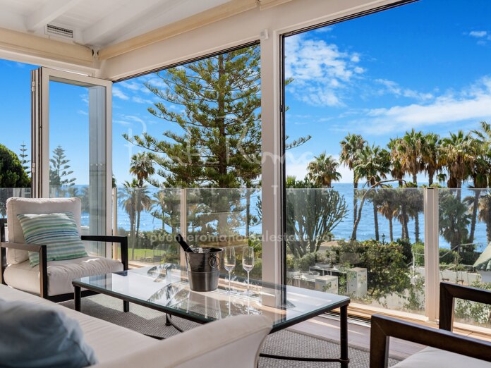 Fabulous beachside townhouse in Marbellamar, in the Heart of Marbella’s Golden Mile