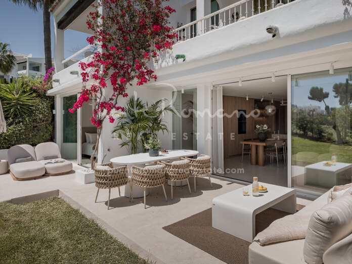 Elegante apartamento de lujo con encantadoras vistas en el corazón del prestigioso Valle del Golf de Nueva Andalucía