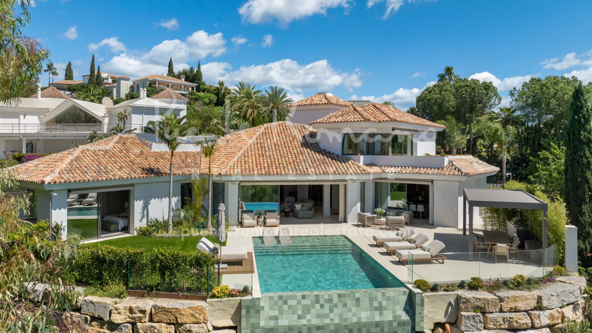Casa Calma - Villa andaluza con vistas al mar y spa en El Herrojo, Benahavís