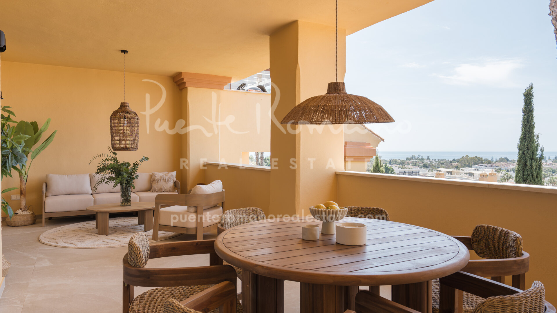 Beautiful well located sea view apartment in Cumbres del Rodeo