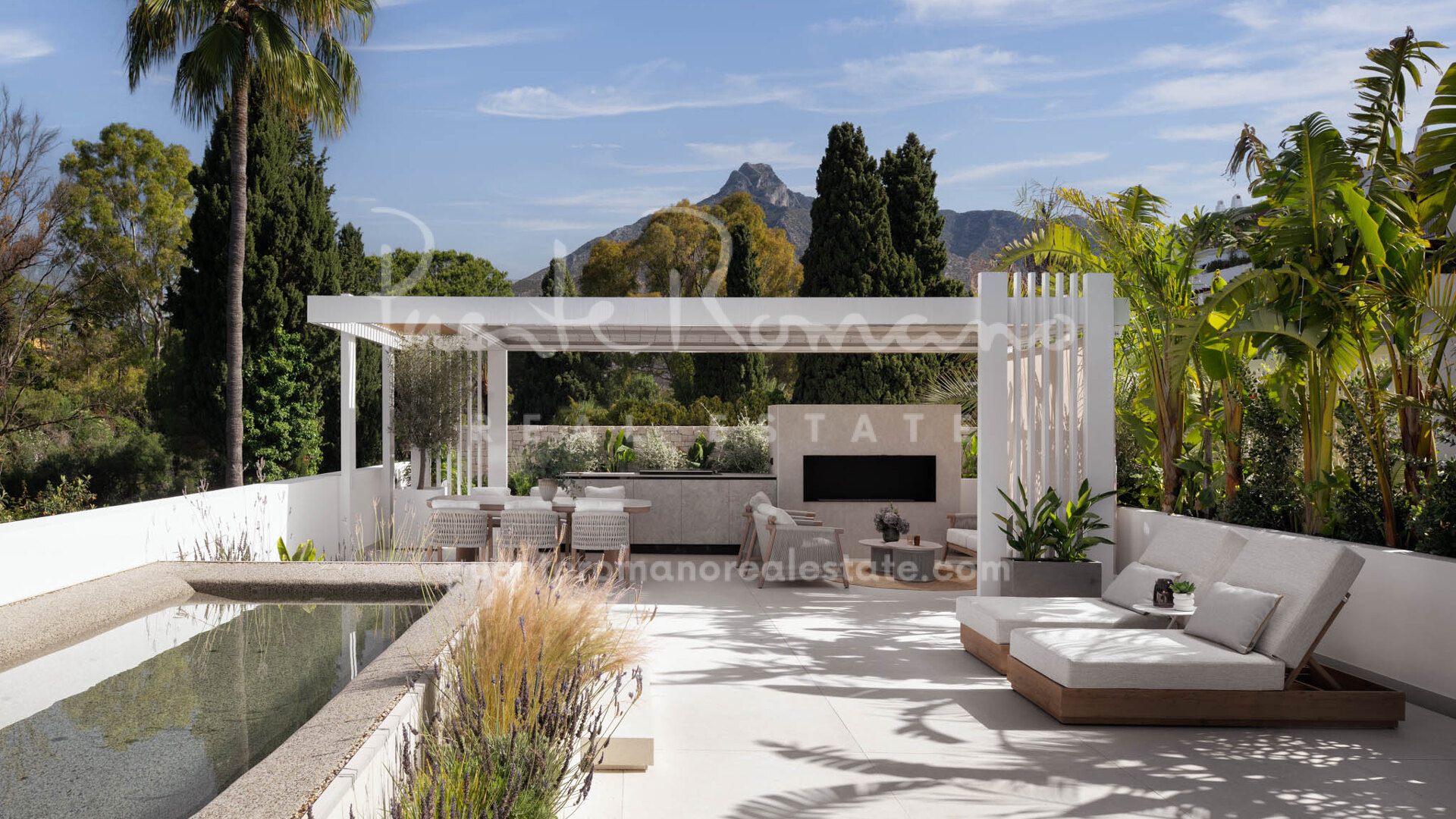 Beautifully renovated contemporary duplex penthouse with rooftop terrace in Kings Hills