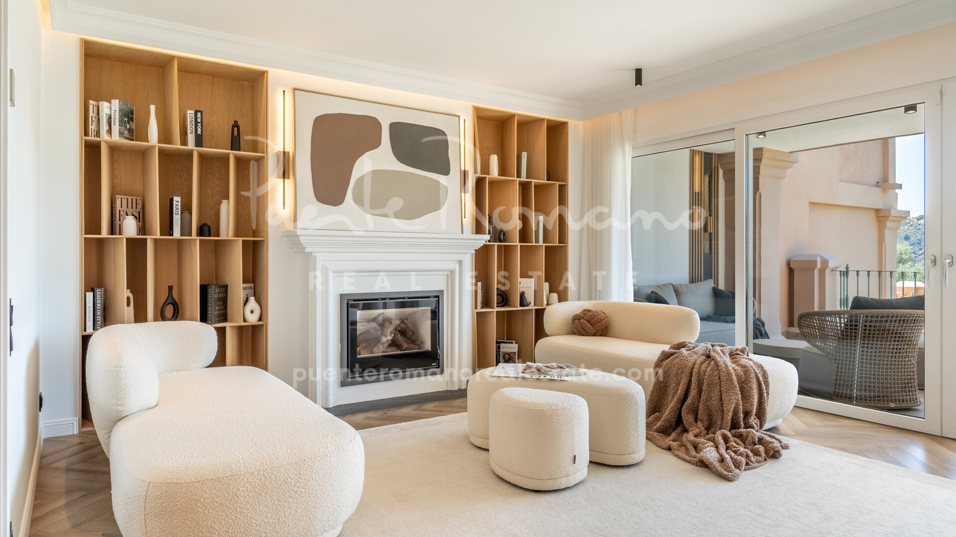 Impresionante vivienda de diseño con vistas panorámicas en Benahavís