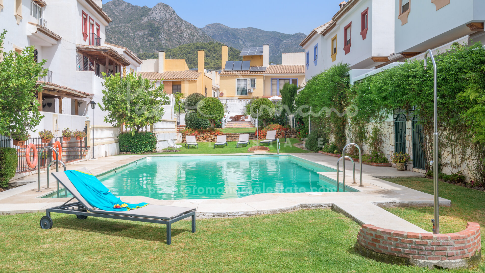 Charming townhouse with contemporary interiors & outdoor living in Xarblanca