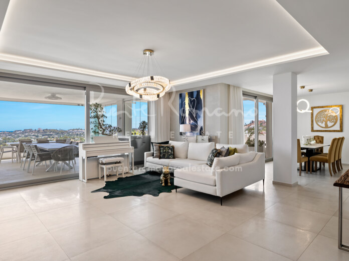 Impresionante apartamento en planta baja con vistas al mar en Nueva Andalucía