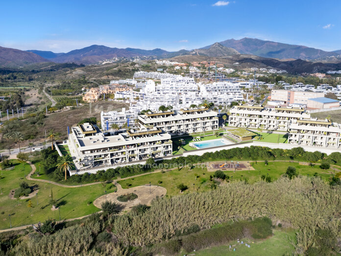 Duplex apartment with sea views in Los Flamingos